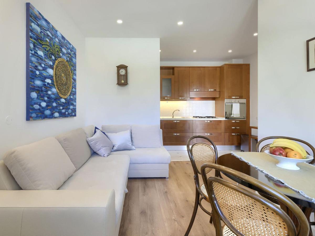 Holiday Home Punta 2 By Interhome Umago Esterno foto